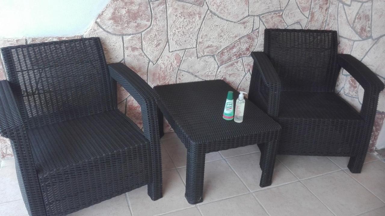 Da Mario & Marianna Apartment Campanedda Екстериор снимка