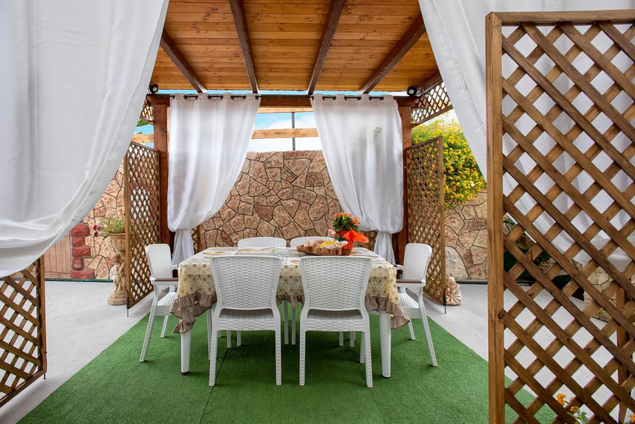 Da Mario & Marianna Apartment Campanedda Екстериор снимка