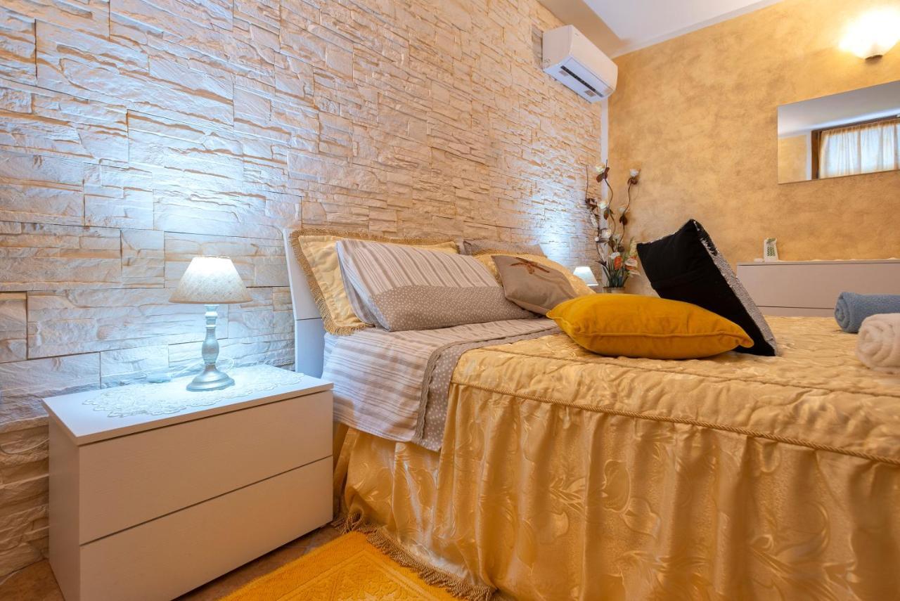 Da Mario & Marianna Apartment Campanedda Екстериор снимка
